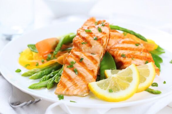 O peixe ao forno é un prato dietético